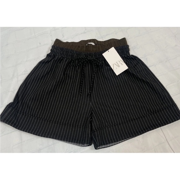 Zara Pants - Zara PINSTRIPE BOXER SHORTS Woman’s Size M NEW Black Brown Pockets Elastic Waist